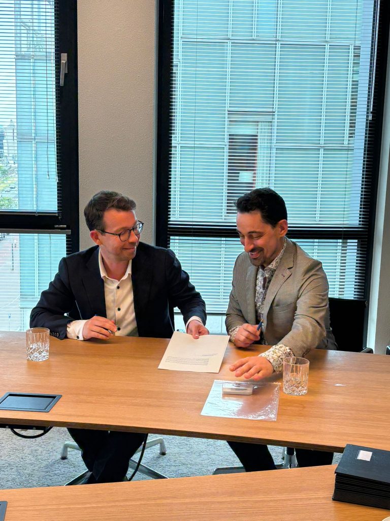 OAZ / Equivalence übernimmt Jobport